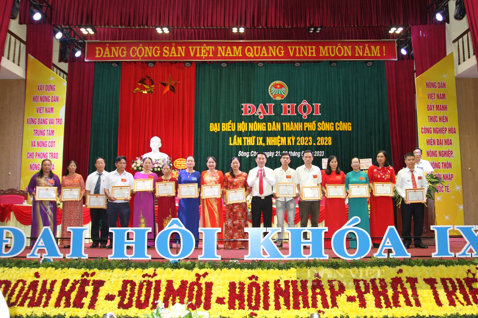 Ông Trần Minh Tâm tái đắc cử Chủ tịch Hội Nông dân TP.Sông Công (Thái Nguyên) - Ảnh 6.