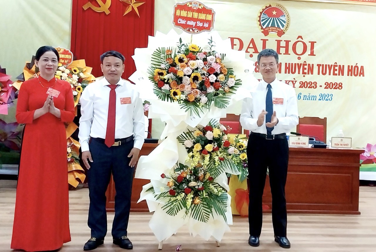 Đại hội Hội Nông dân huyện Tuyên Hóa: Ông Trương Tư Thoan tái đắc cử Chủ tịch - Ảnh 2.