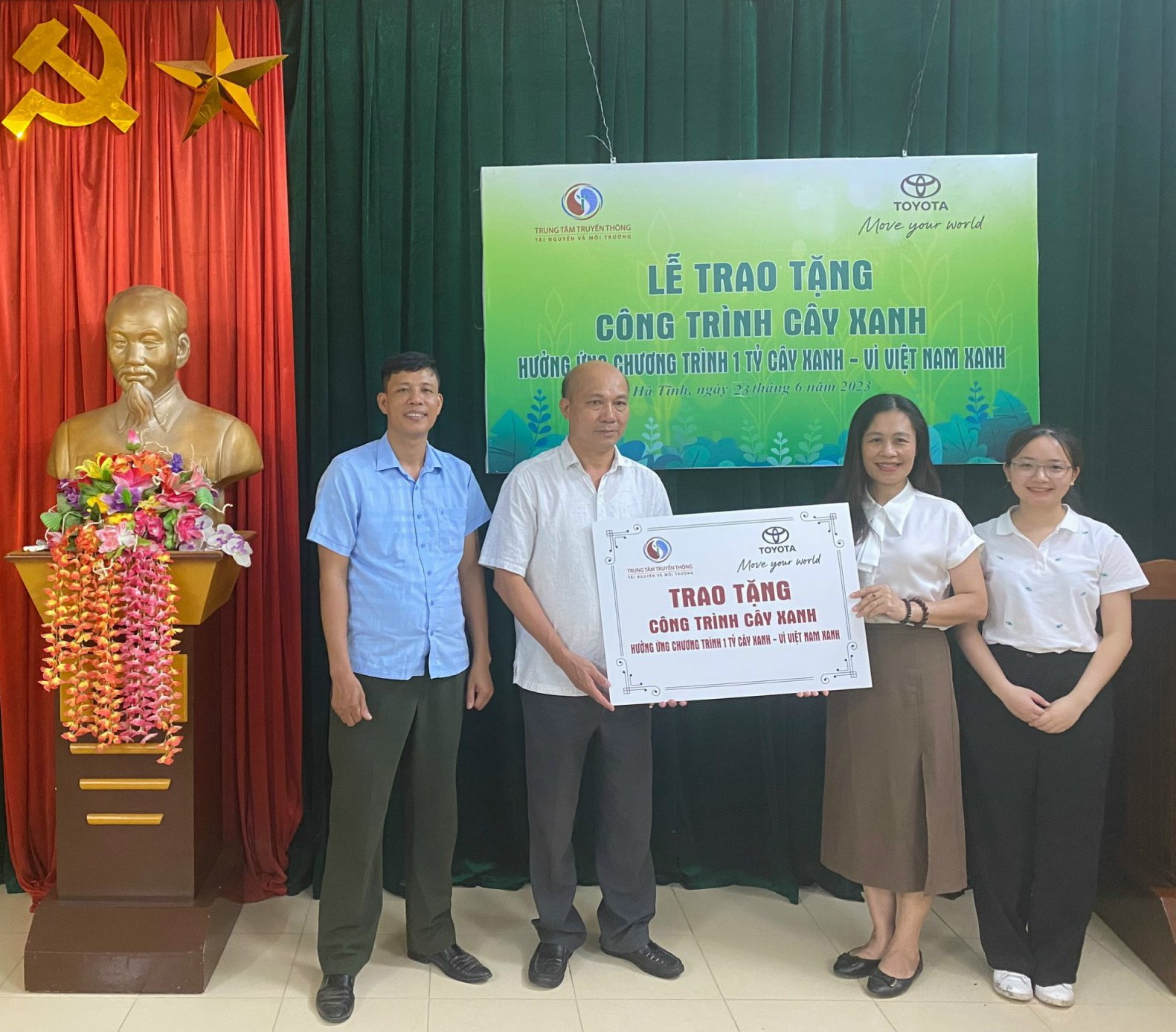 Toyota Việt Nam tiếp tục triển khai Chương trình &quot;Một tỷ cây xanh – Vì Việt Nam xanh&quot; tại tỉnh Hà Tĩnh và An Giang - Ảnh 1.