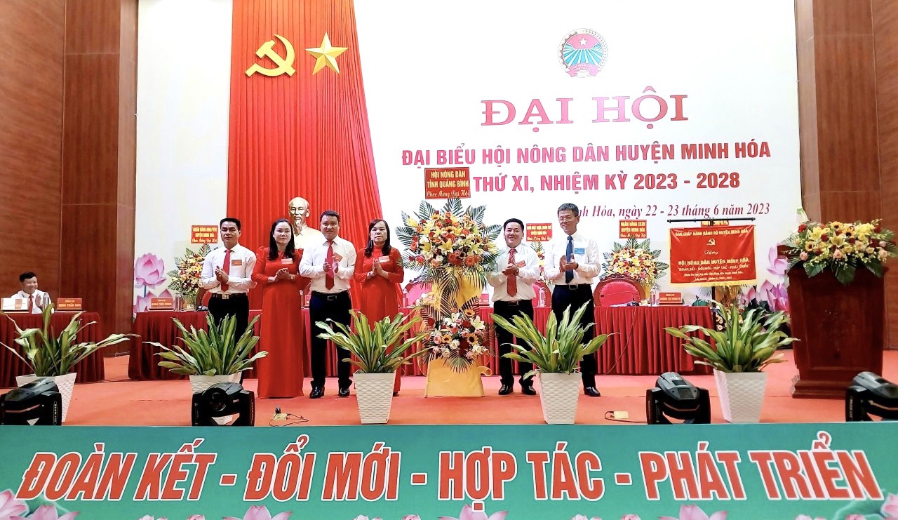 Đại hội Hội Nông dân huyện Minh Hóa: Nông dân góp gần 160.000 m2 đất làm nông thôn mới - Ảnh 3.