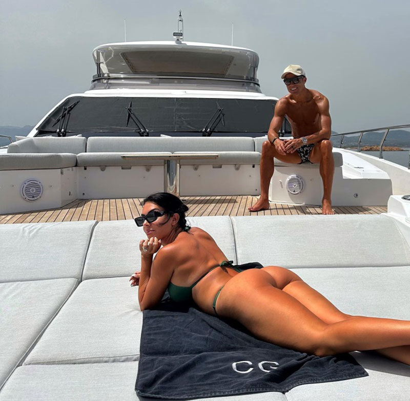 Bạn gái Ronaldo khoe thân hình nóng bỏng bên du thuyền hạng sang - Ảnh 5.