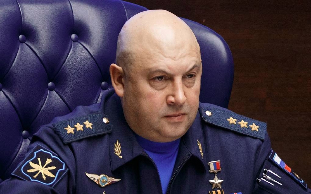 Ông Prigozhin tuyên bố bắn rơi trực thăng Nga; Tướng Nga ra tối hậu thư cho trùm Wagner - Ảnh 2.