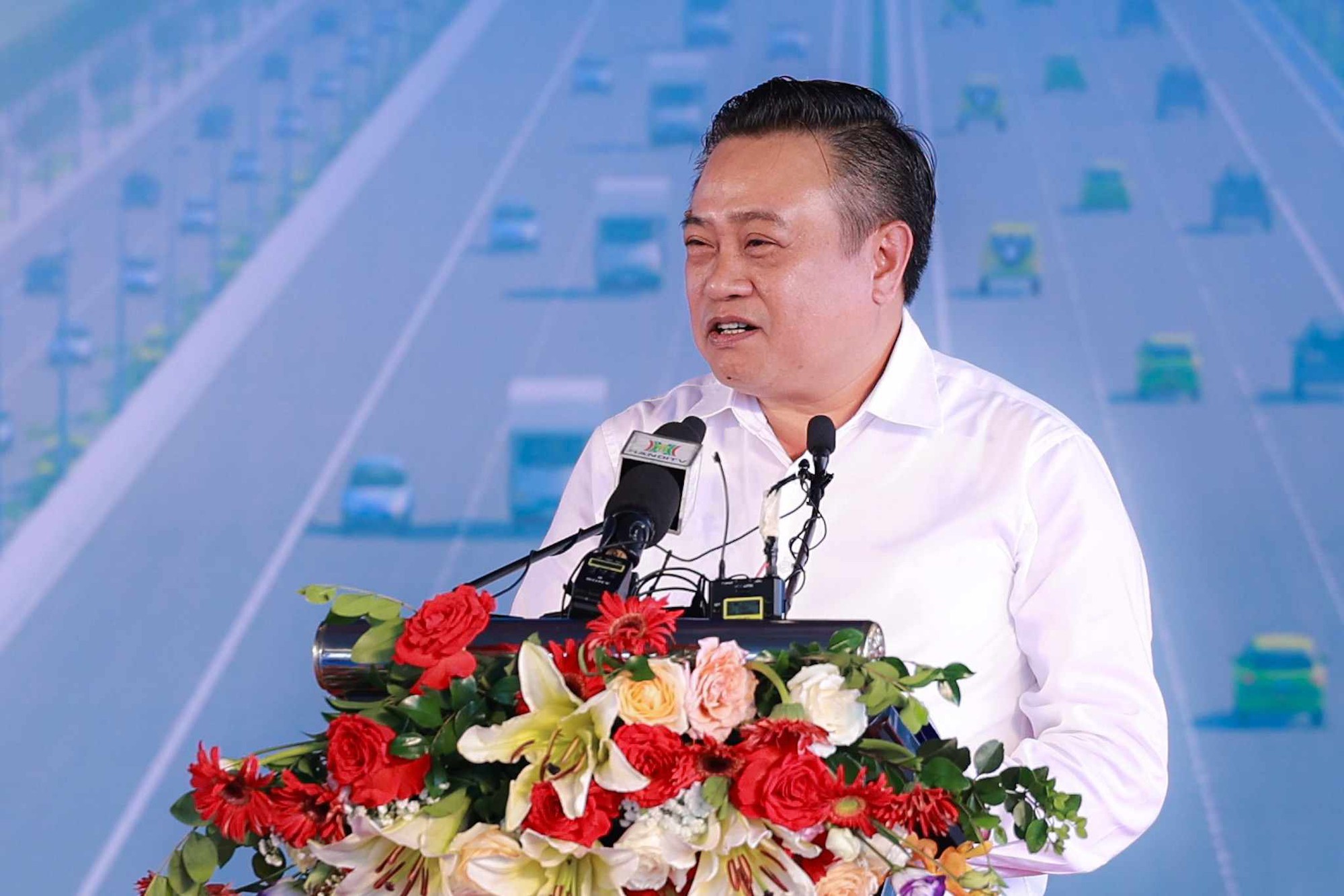 Chủ tịch Hà Nội báo cáo 3 kinh nghiệm triển khai Dự án đường Vành đai 4 - Ảnh 3.