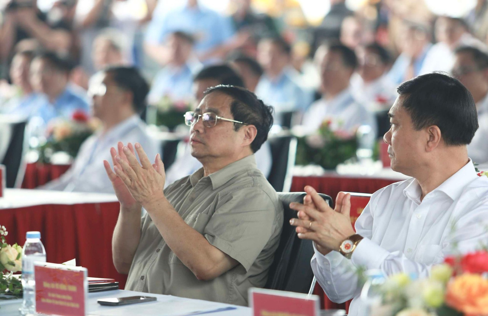 Chủ tịch Hà Nội báo cáo 3 kinh nghiệm triển khai Dự án đường Vành đai 4 - Ảnh 1.