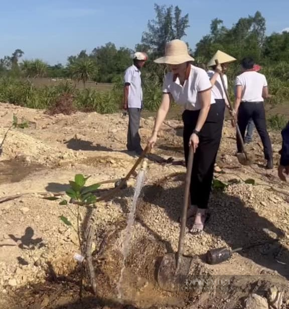 Quảng Nam: Mô hình “Vườn cây nông dân” chào mừng Đại hội Công đoàn Viên chức tỉnh nhiệm kỳ 2023-2028 - Ảnh 4.