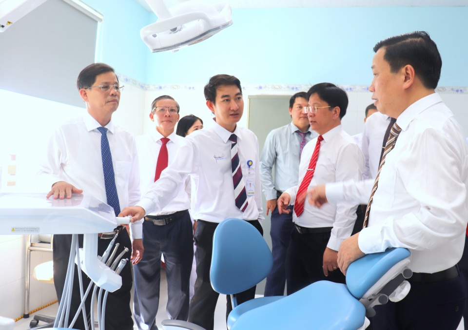 Bệnh viện Đa khoa Yersin Nha Trang chính thức đi vào hoạt động - Ảnh 1.