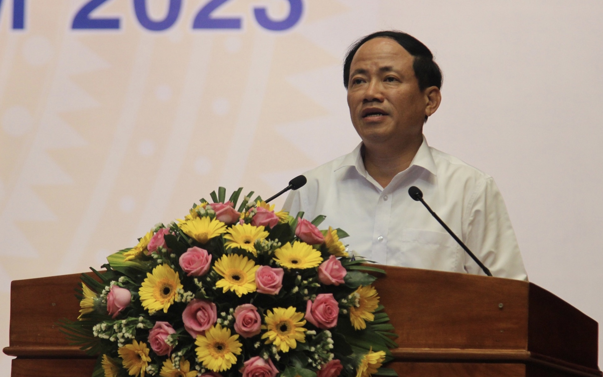 Chủ tịch tỉnh Bình Định: "Bên ngoài cứ tưởng đất đai là chỗ kiếm tiền béo bở, thực ra là chỗ nguy hiểm nhất"