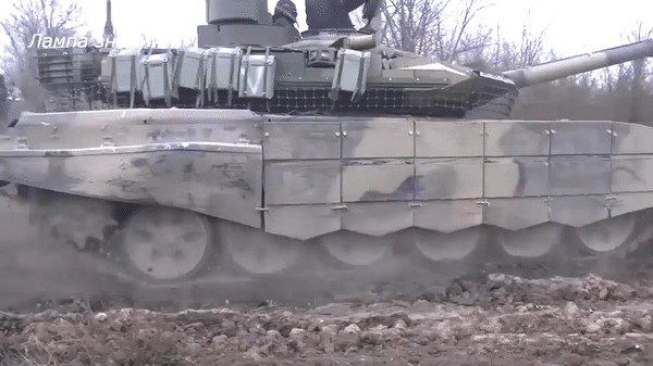 Xe tăng T-90M cực hiện đại xuất hiện trong trang bị của nhóm Wagner - Ảnh 20.