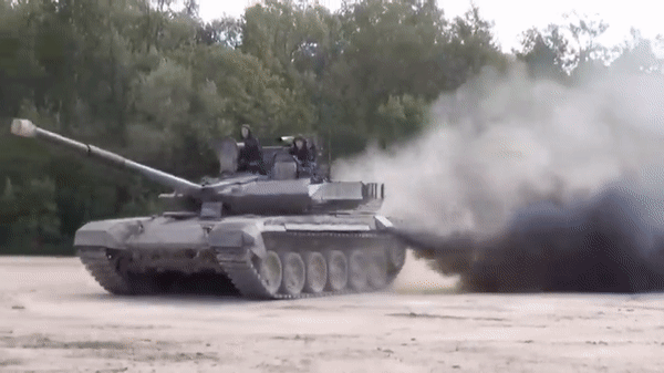 Xe tăng T-90M cực hiện đại xuất hiện trong trang bị của nhóm Wagner - Ảnh 21.