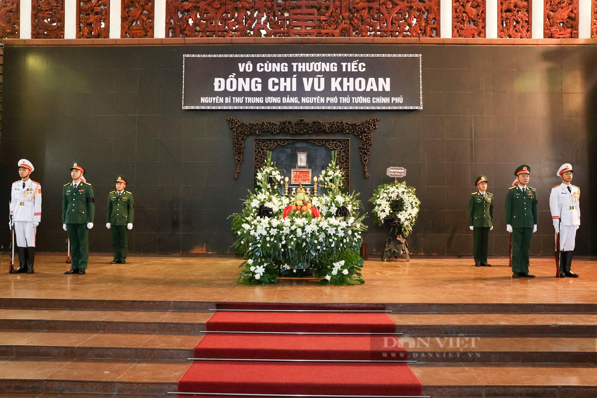 Chủ tịch nước Võ Văn Thưởng dự lễ tang cố Phó thủ tướng Vũ Khoan - Ảnh 1.
