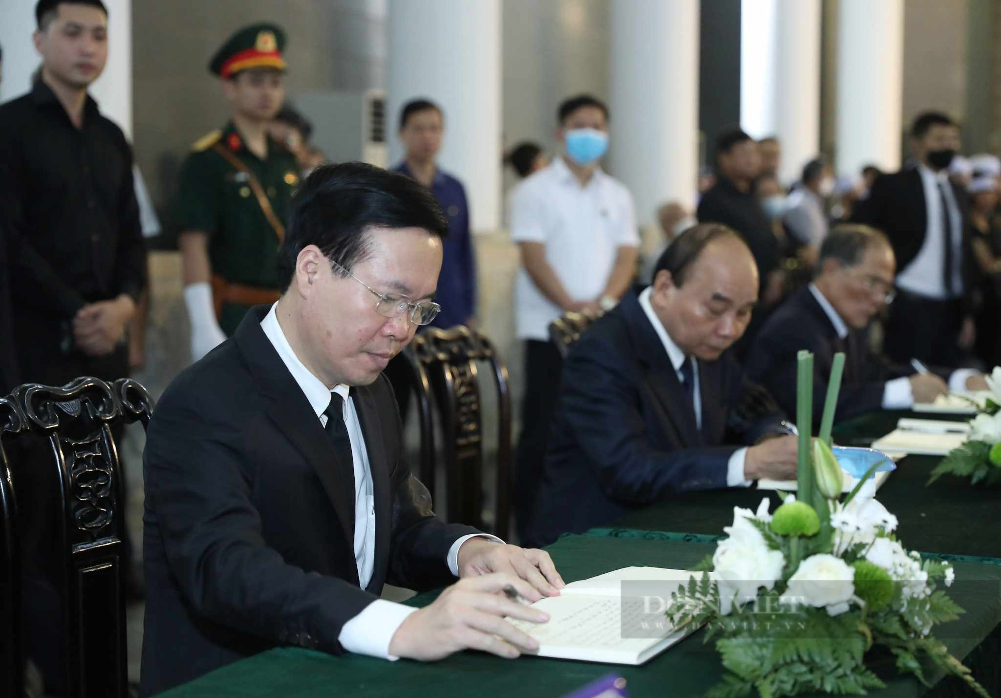 Lãnh đạo Đảng, Nhà nước viếng nguyên Phó Thủ tướng Vũ Khoan - Ảnh 10.