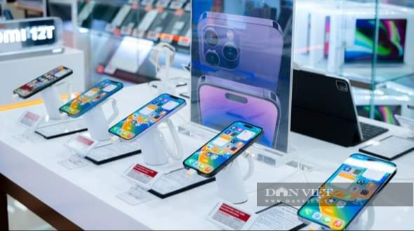 Giá bán iPhone, Samsung Galaxy đồng loạt &quot;chạm đáy&quot;, người tiêu dùng sẽ được hưởng lợi - Ảnh 1.