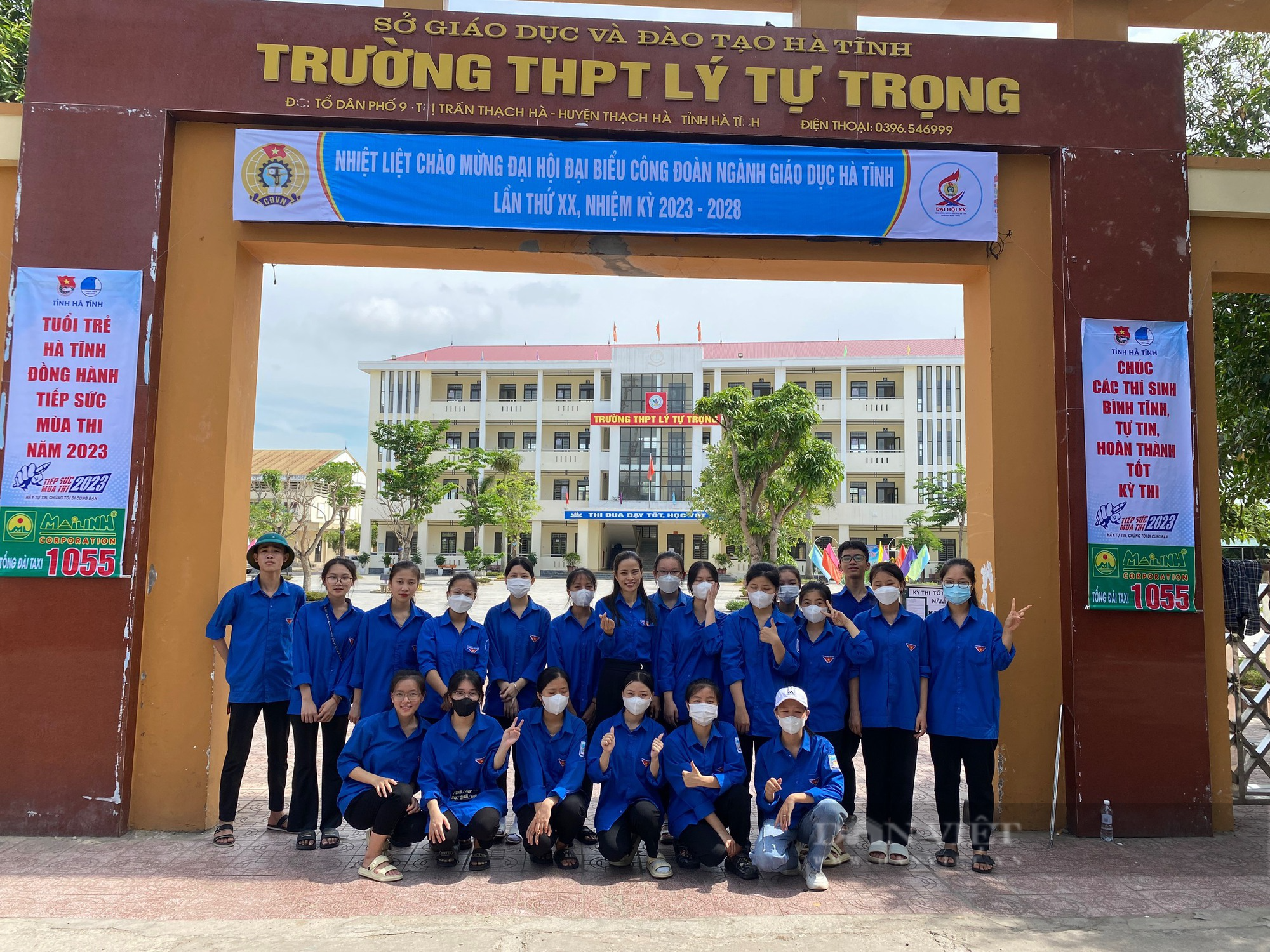 Tuổi trẻ Hà Tĩnh tích cực đồng hành cùng sĩ tử “vượt vũ môn” - Ảnh 1.