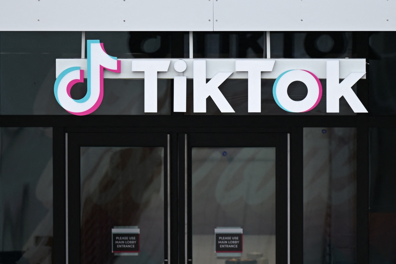 TikTok thách thức Amazon với tính năng thương mại điện tử mới - Ảnh 1.