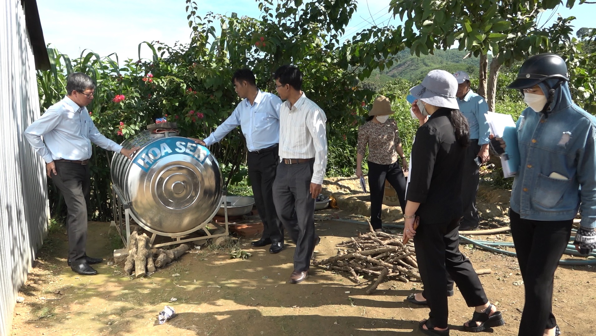 Giảm nghèo ở Lâm Đồng: Hỗ trợ cung cấp nước sạch, đất ở cho hàng ngàn người dân khó khăn - Ảnh 3.