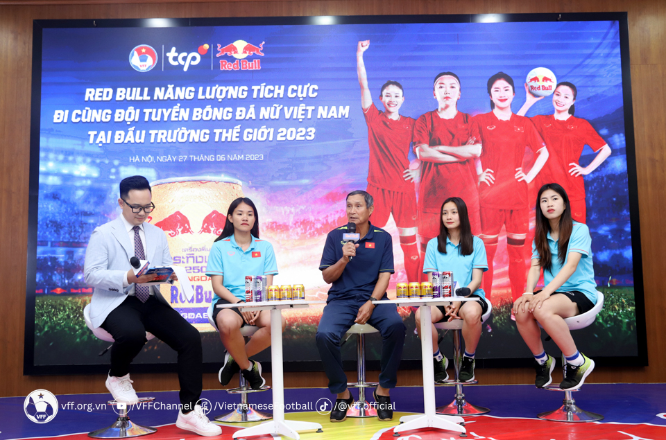 HLV Mai Đức Chung: &quot;ĐT nữ Việt Nam không chịu bất kỳ áp lực gì khi dự World Cup&quot; - Ảnh 3.