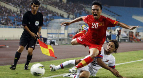 Cựu tuyển thủ Việt Nam Lê Quang Hùng: 9 năm, hai giọt nước mắt ở hai thái cực - Ảnh 5.
