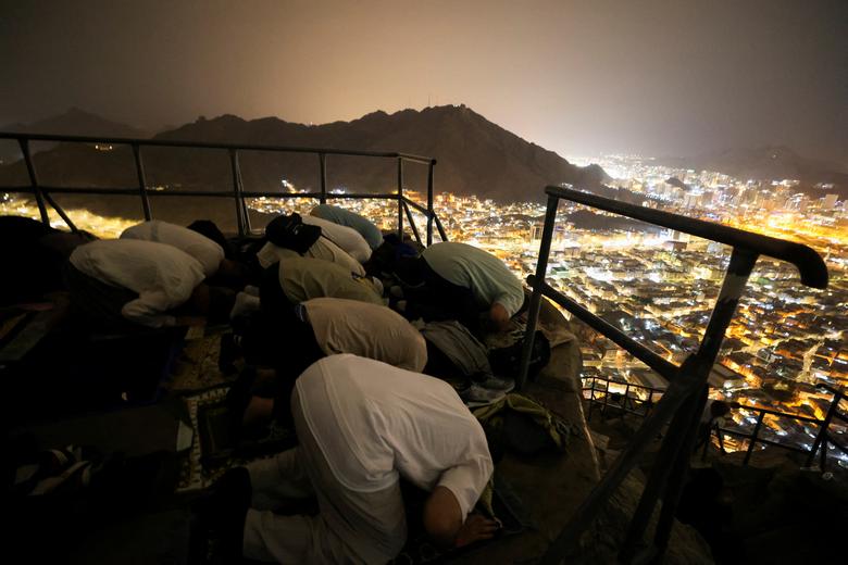 Bắt đầu lễ hành hương Hajj lớn nhất của người Hồi giáo - Ảnh 12.