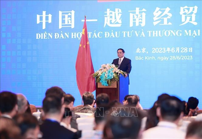 Việt Nam kêu gọi Trung Quốc đầu tư các công trình hạ tầng chiến lược như đường sắt, đường bộ cao tốc - Ảnh 2.