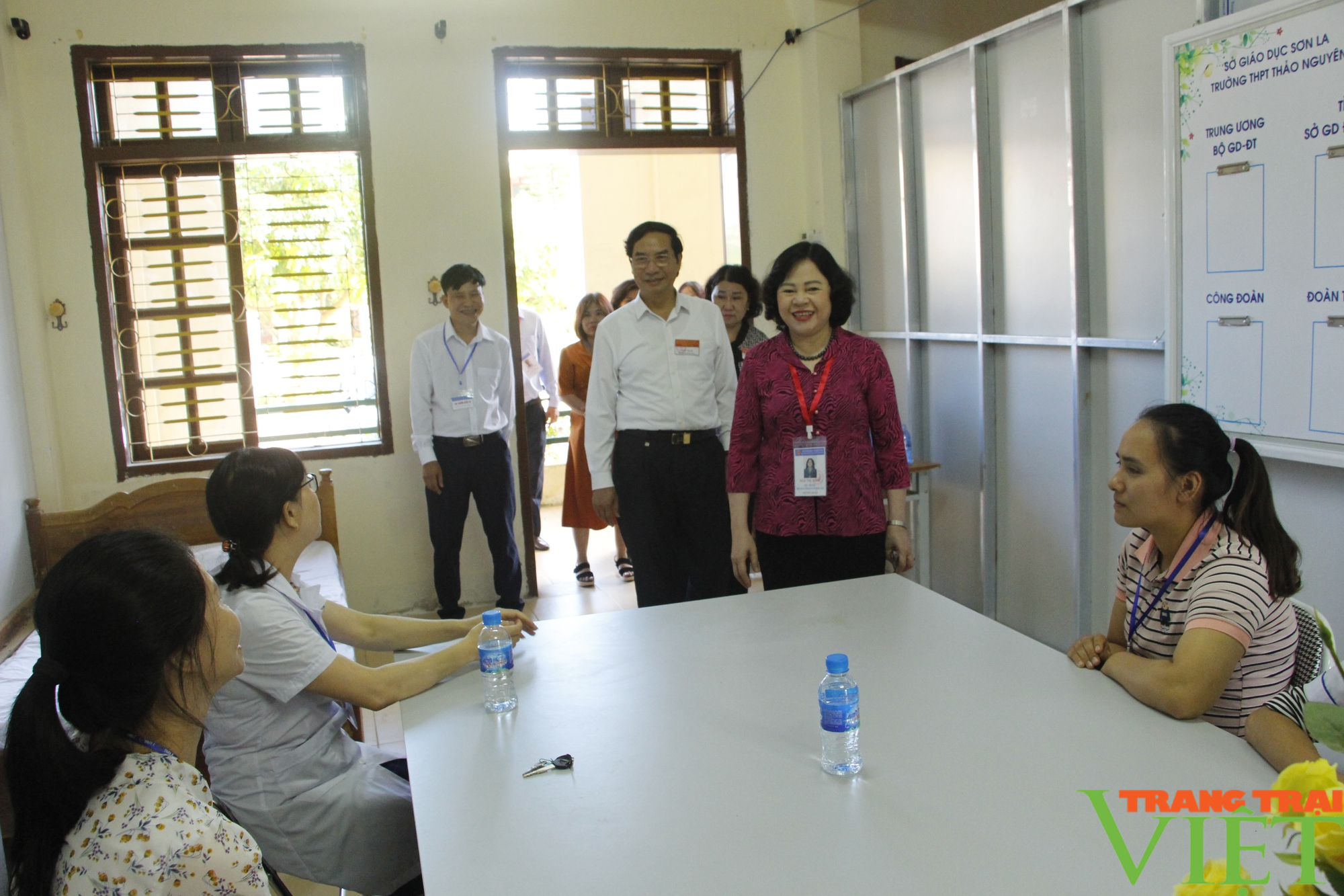 Thứ trưởng Bộ Giáo dục và Đào tạo kiểm tra thi tốt nghiệp THPT tại Sơn La - Ảnh 3.