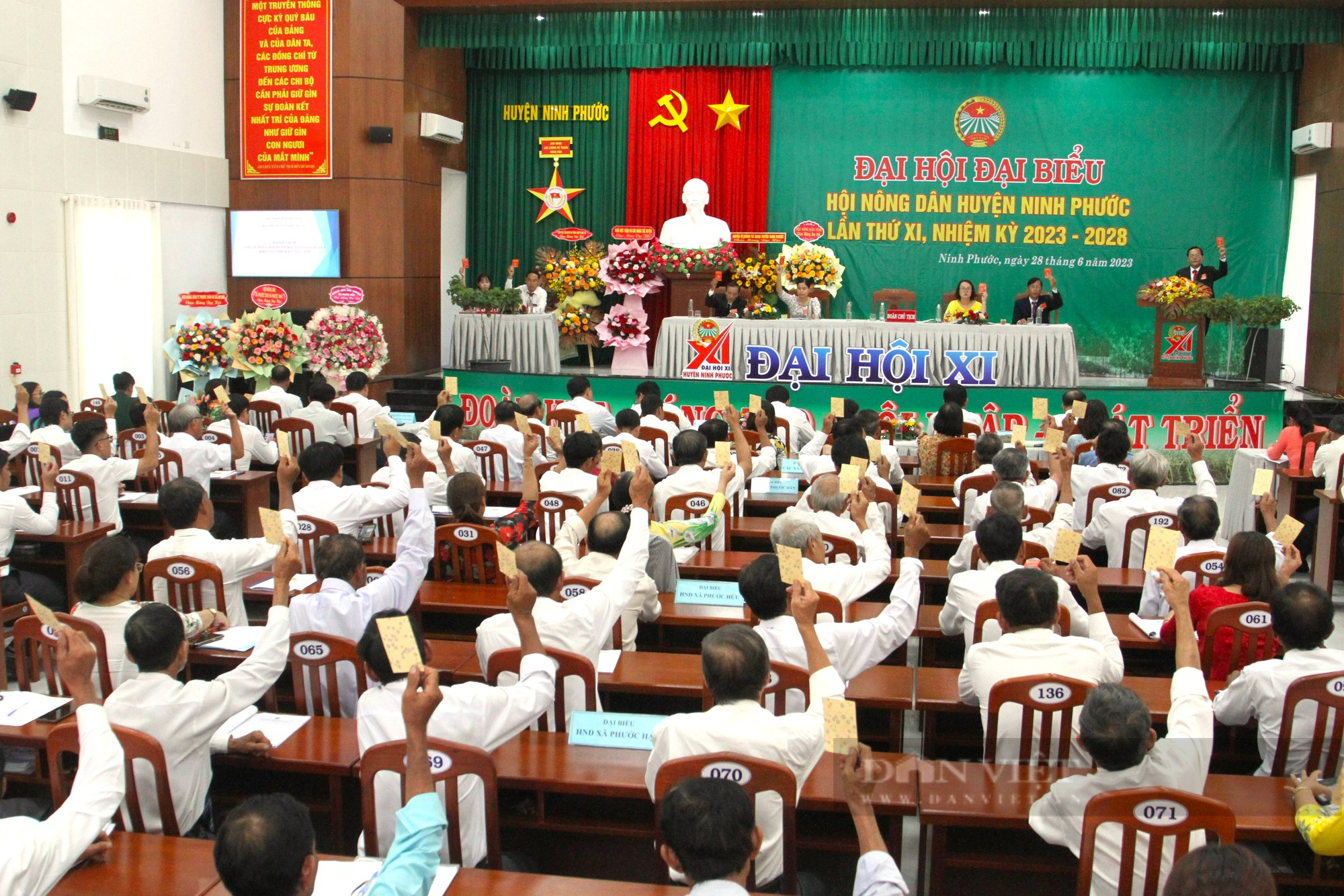 Ông Phạm Văn Thể được bầu làm Chủ tịch Hội Nông dân huyện Ninh Phước, tỉnh Ninh Thuận - Ảnh 1.