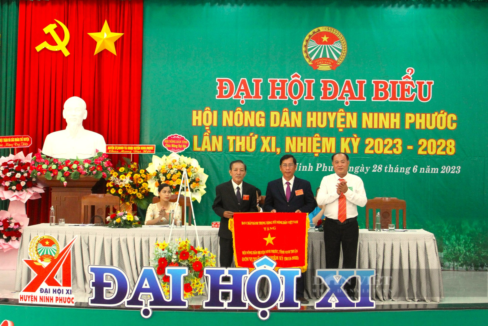 Ông Phạm Văn Thể được bầu làm Chủ tịch Hội Nông dân huyện Ninh Phước, tỉnh Ninh Thuận - Ảnh 4.