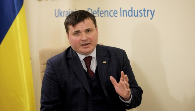 Lý do TT Zelensky sa thải tổng giám đốc cơ quan quốc phòng Ukraine - Ảnh 1.
