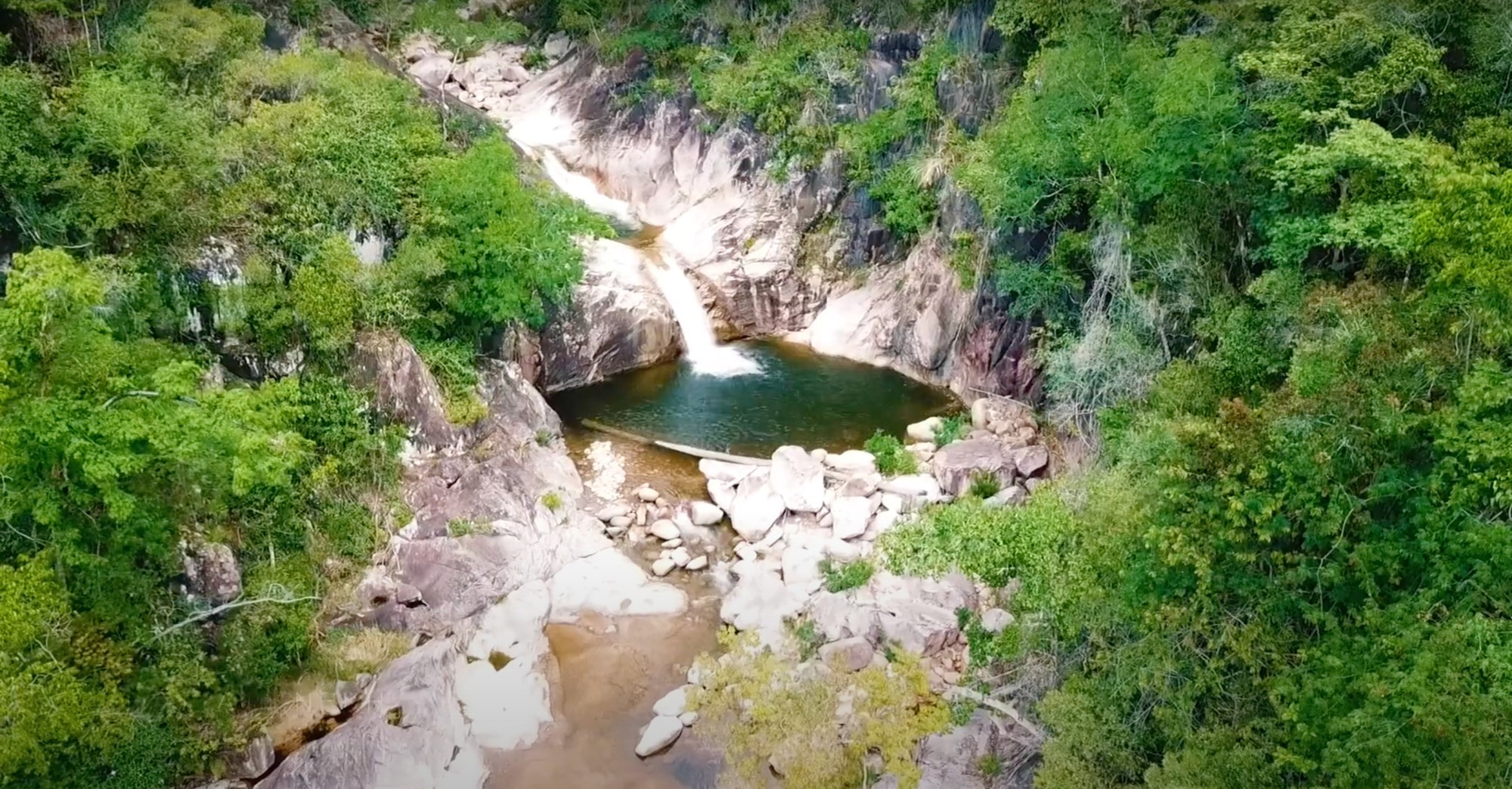 Tìm người mất tích khu vực thác Edu ở Khánh Hòa - Ảnh 2.