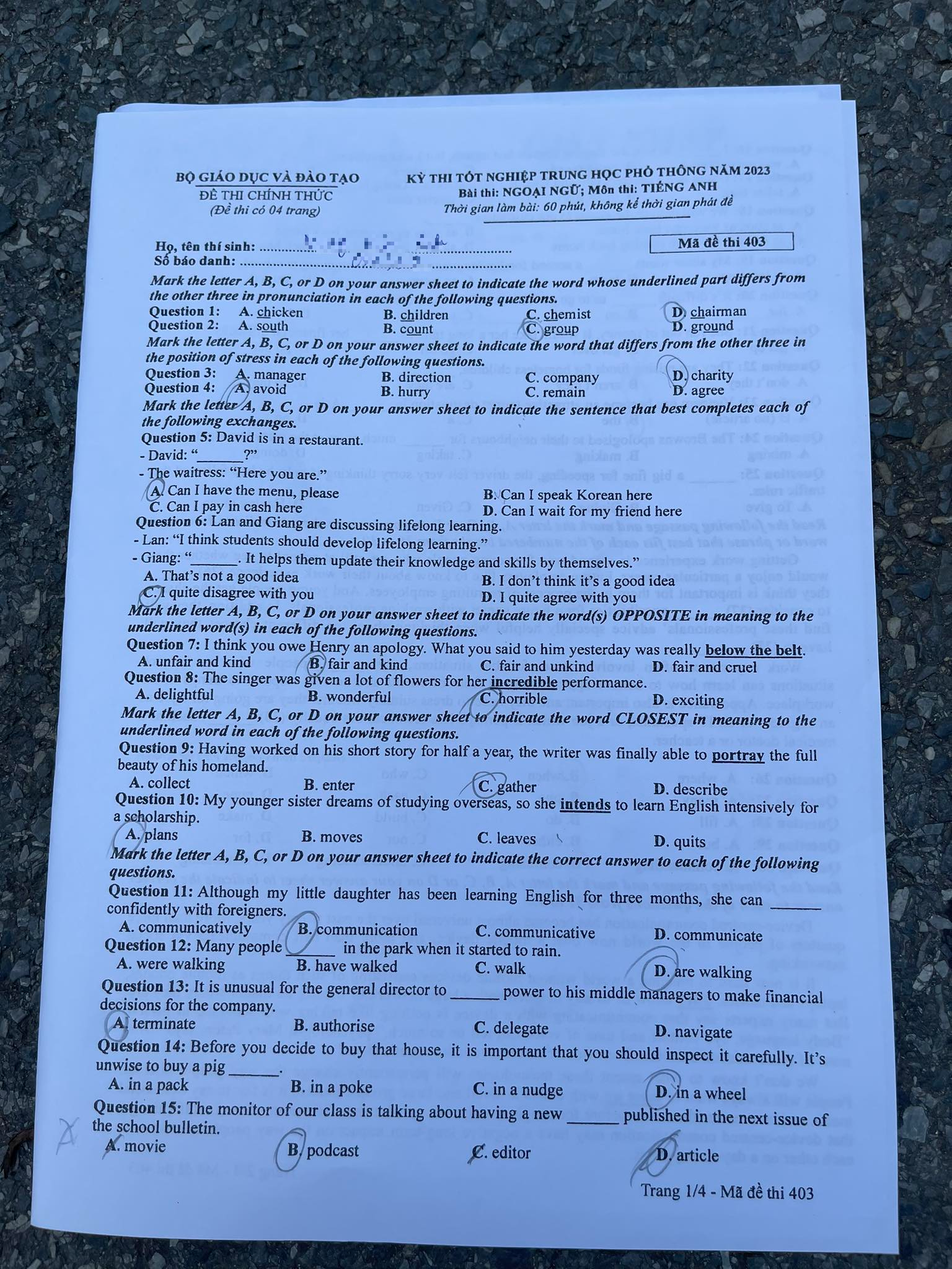 Đề thi môn tiếng Anh tốt nghiệp THPT năm 2023 chính xác nhất - Ảnh 10.