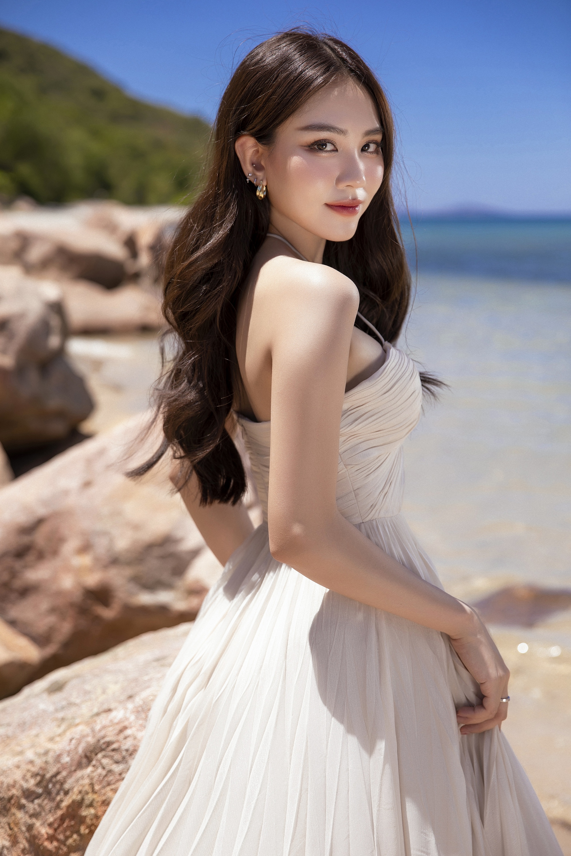 3 mỹ nhân &quot;đọ sắc&quot; trước chung kết Miss World Vietnam 2023, Hoa hậu Mai Phương quyến rũ nhất? - Ảnh 2.