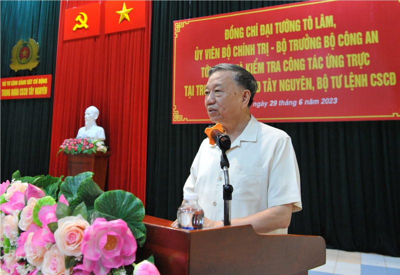 Bộ trưởng Tô Lâm làm việc với Ban Thường vụ Tỉnh uỷ Đắk Lắk về công tác bảo đảm ANTT - Ảnh 3.