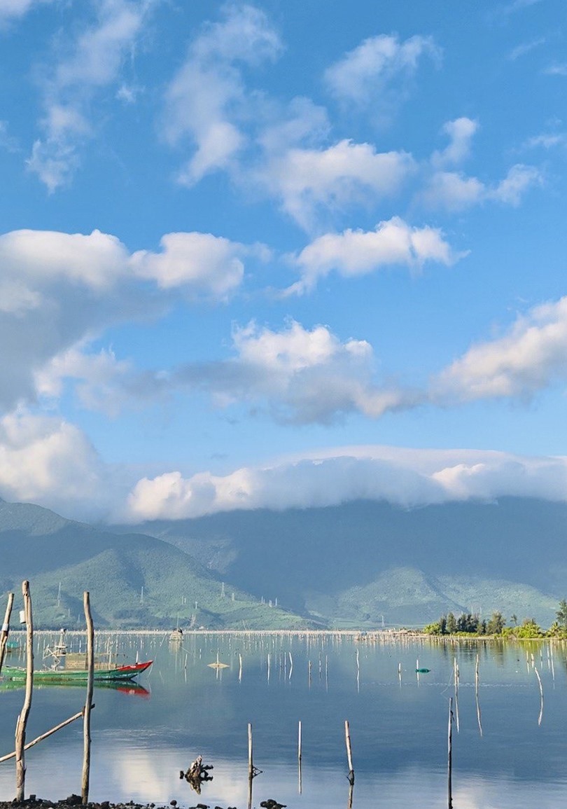 Một đầm nước lợ bên vịnh Lăng Cô ở TT-Huế, cảnh đẹp hút hồn, tha hồ chụp ảnh, quay phim - Ảnh 2.