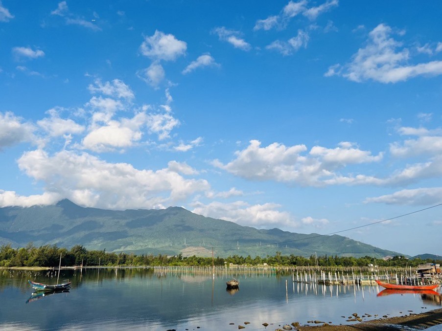 Một đầm nước lợ bên vịnh Lăng Cô ở TT-Huế, cảnh đẹp hút hồn, tha hồ chụp ảnh, quay phim - Ảnh 7.