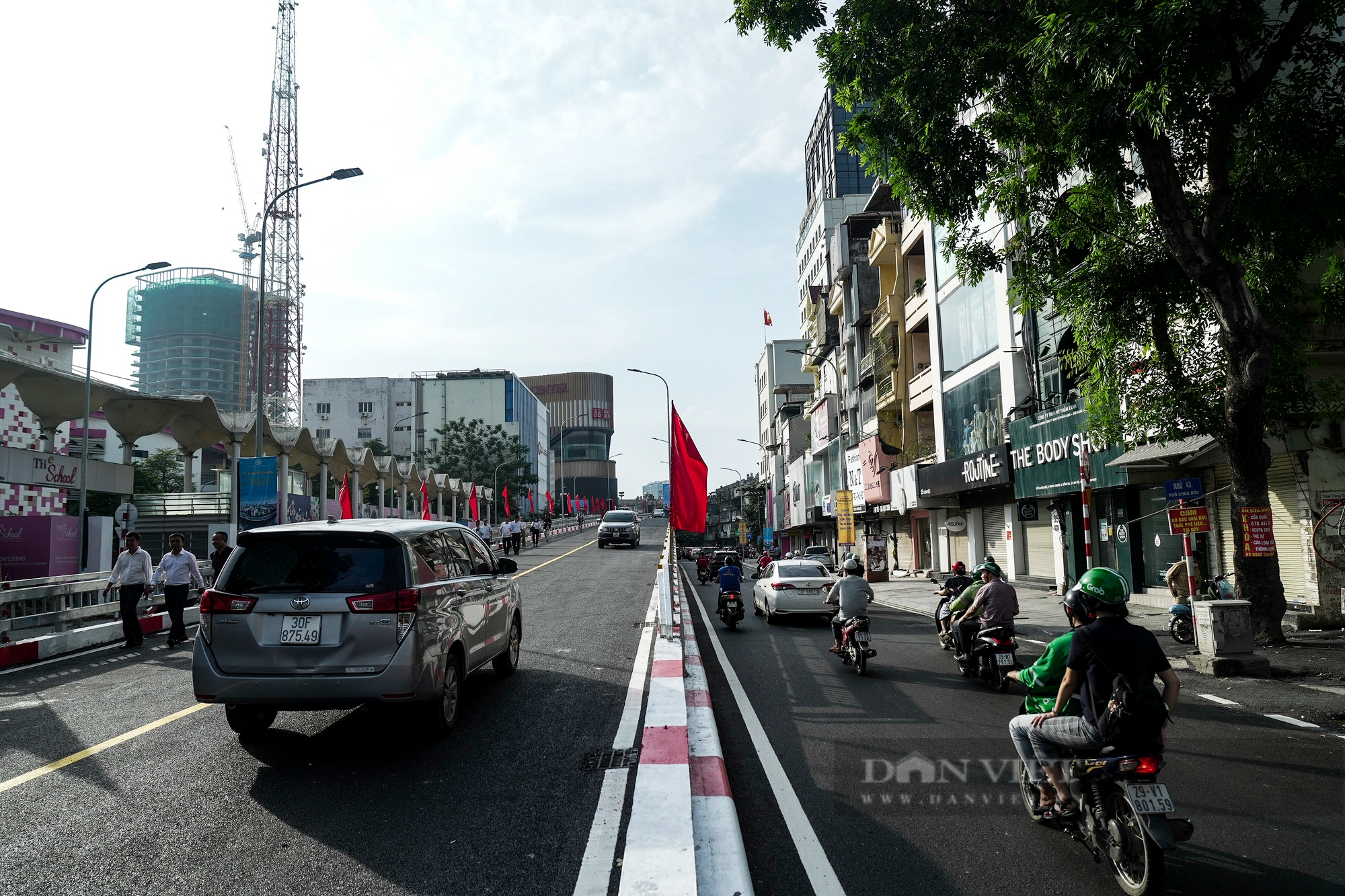 Cầu vượt chữ C gần 150 tỷ đồng tại Hà Nội chính thức thông xe - Ảnh 9.