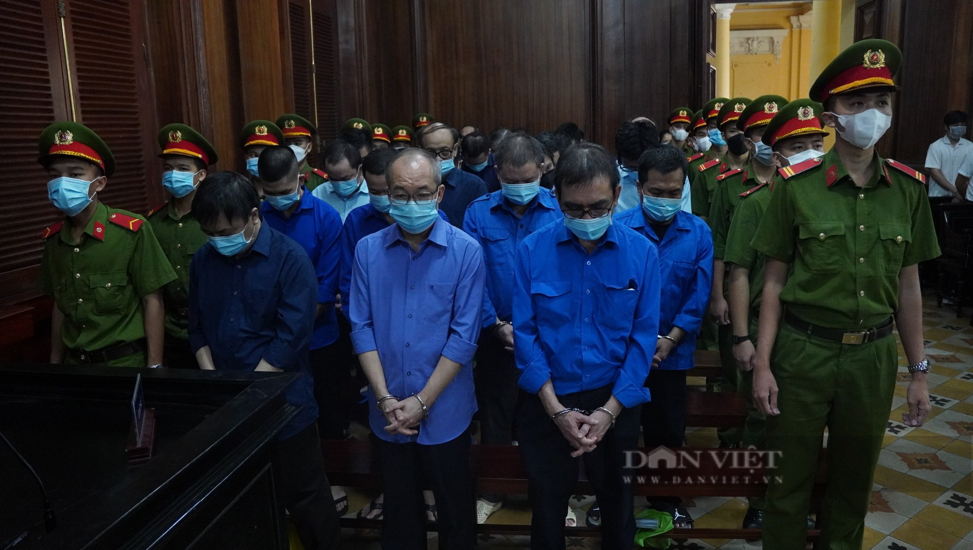 Tuyên án vụ Thuduc House: Phó cục trưởng Cục Thuế TP.HCM Nguyễn Thị Bích Hạnh lãnh 4 năm tù - Ảnh 1.