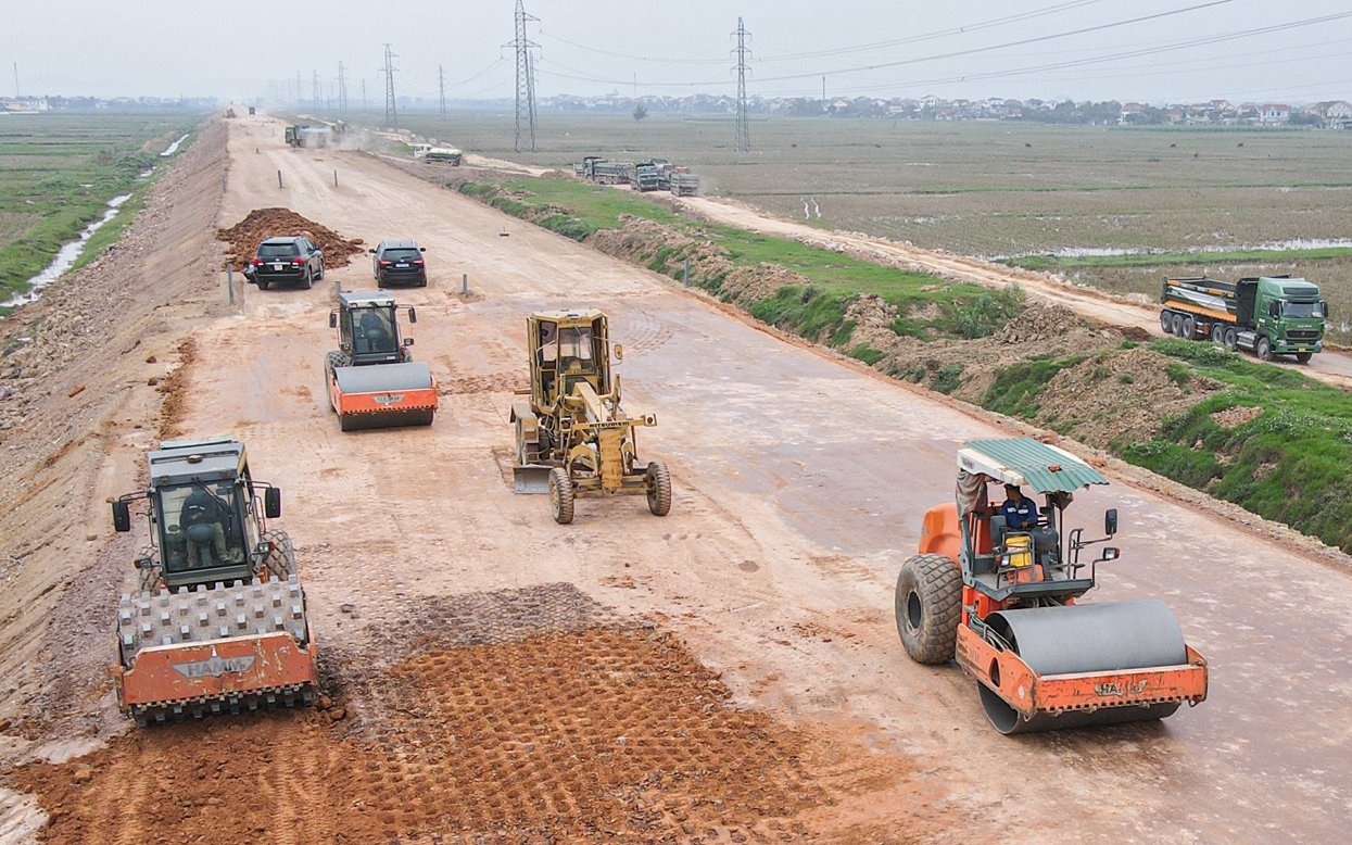 Xây nhà tặng người dân vùng lũ, Tập đoàn Sơn Hải từng nợ thuế, bị xử phạt vi phạm gì?- Ảnh 4.