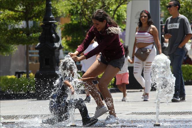 Hình ảnh nắng nóng hoành hành ở Mexico, ít nhất 100 người thiệt mạng - Ảnh 3.