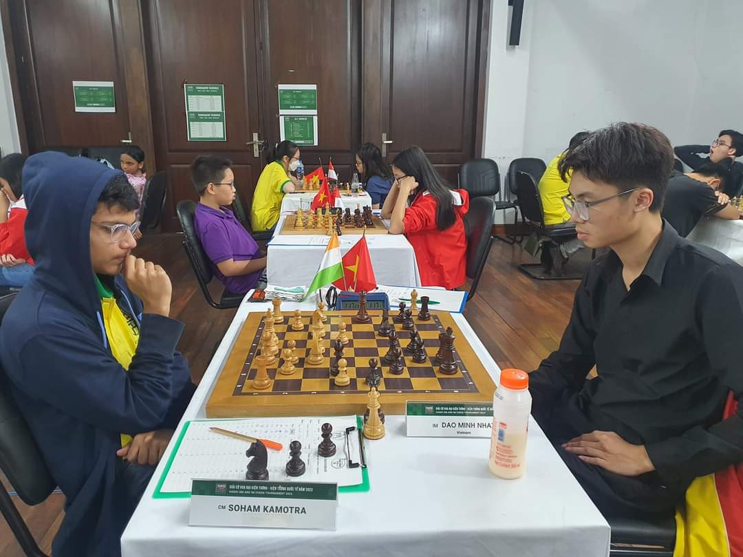Kỳ thủ Việt Nam thi đấu thành công tại Giải cờ vua quốc tế Hà Nội năm 2023 - Ảnh 1.