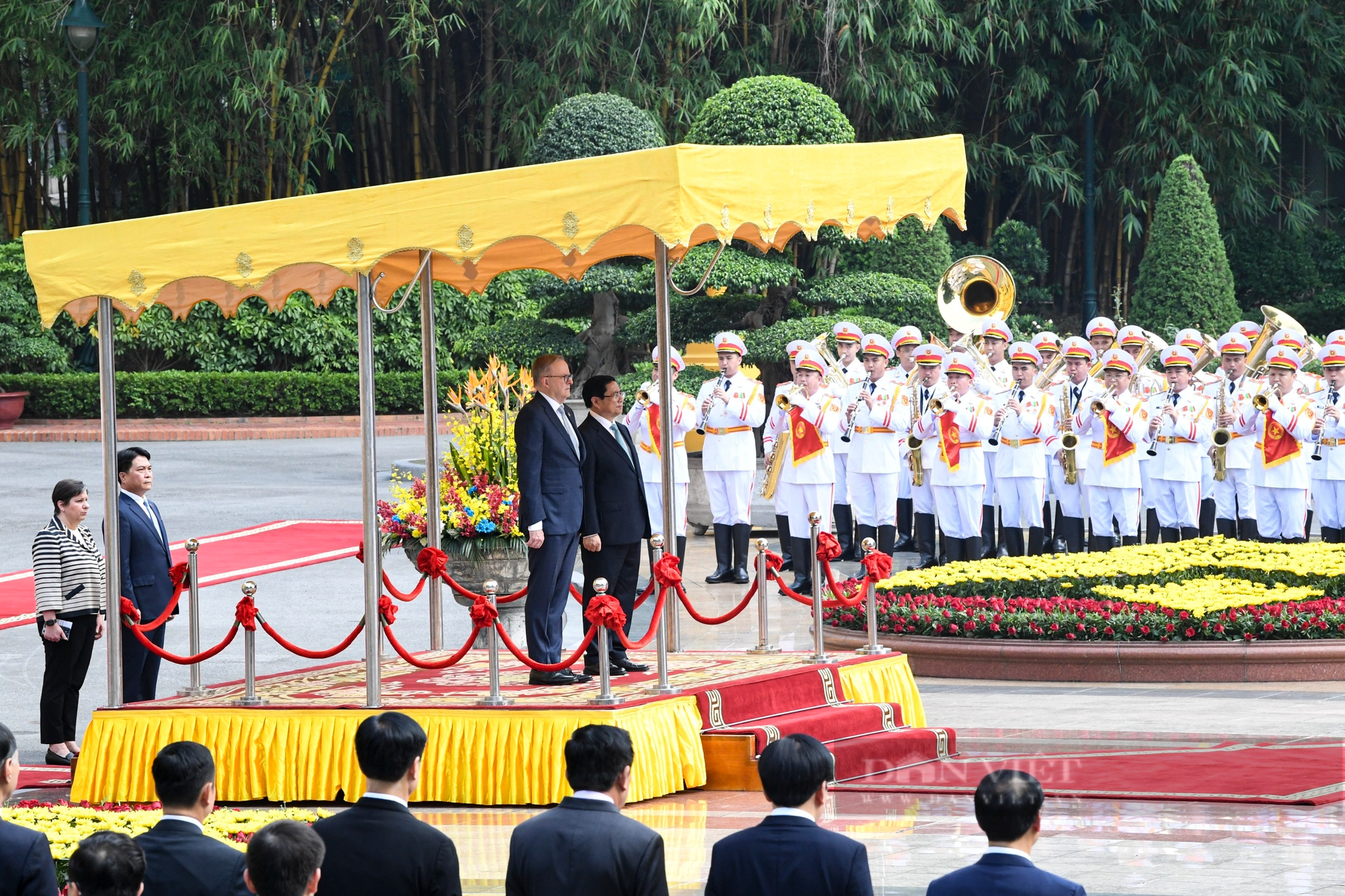 Hình ảnh Thủ tướng Phạm Minh Chính chủ trì lễ đón Thủ tướng Australia tại Hà Nội - Ảnh 2.