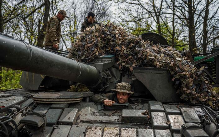Ukraine đang tiến hành một cuộc chiến trong bóng tối ở Nga có nguy cơ bị TT Putin trả thù - Ảnh 2.