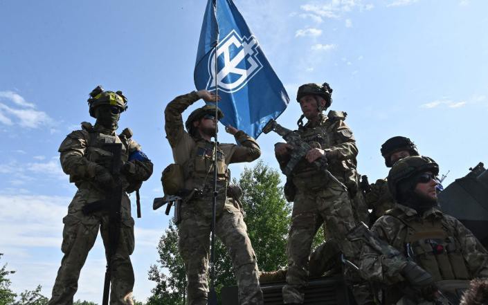 Ukraine đang tiến hành một cuộc chiến trong bóng tối ở Nga có nguy cơ bị TT Putin trả thù