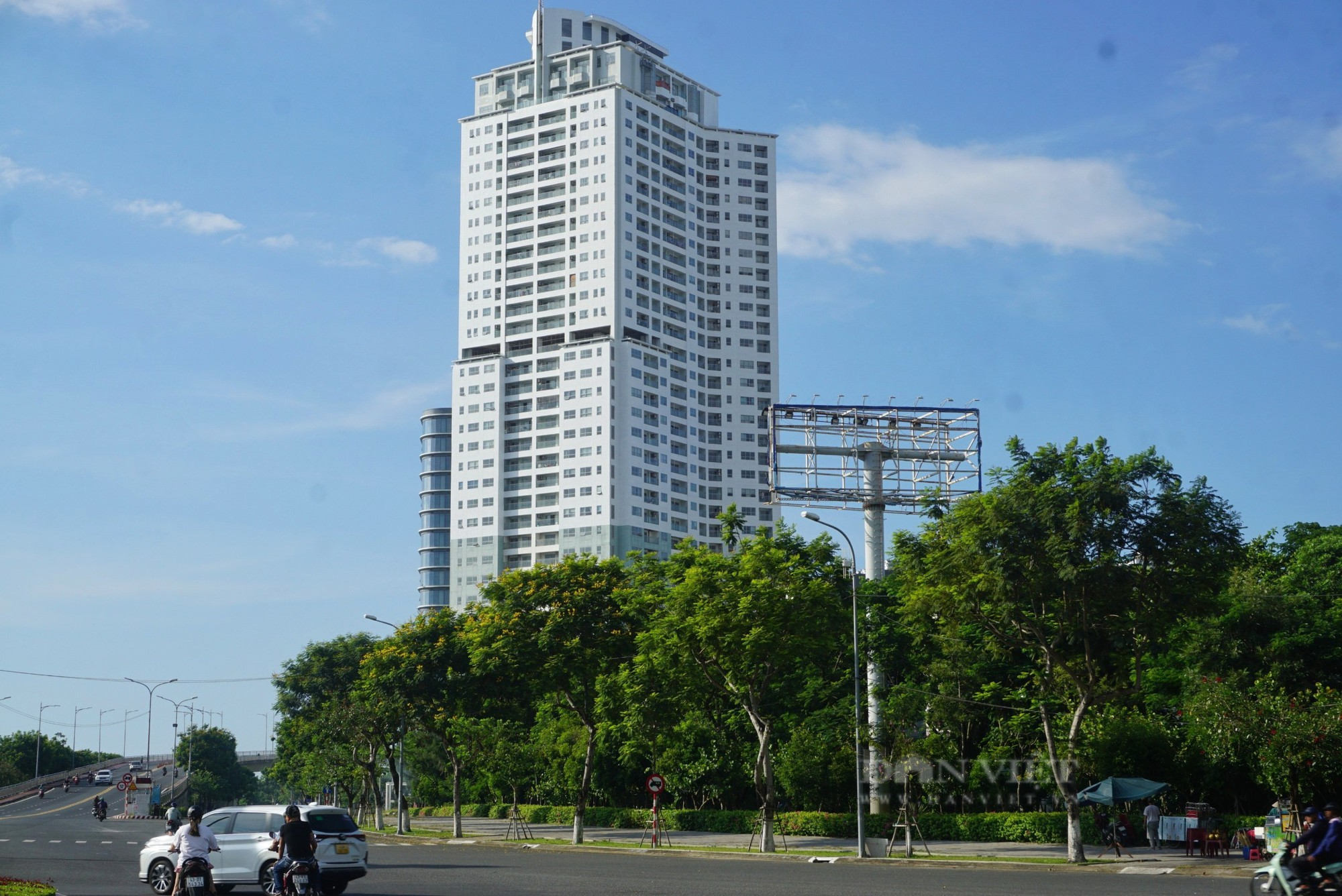 Cận cảnh dự án tháp đôi 90 triệu USD xây 15 năm mới được 1 tòa tại Đà Nẵng - Ảnh 9.