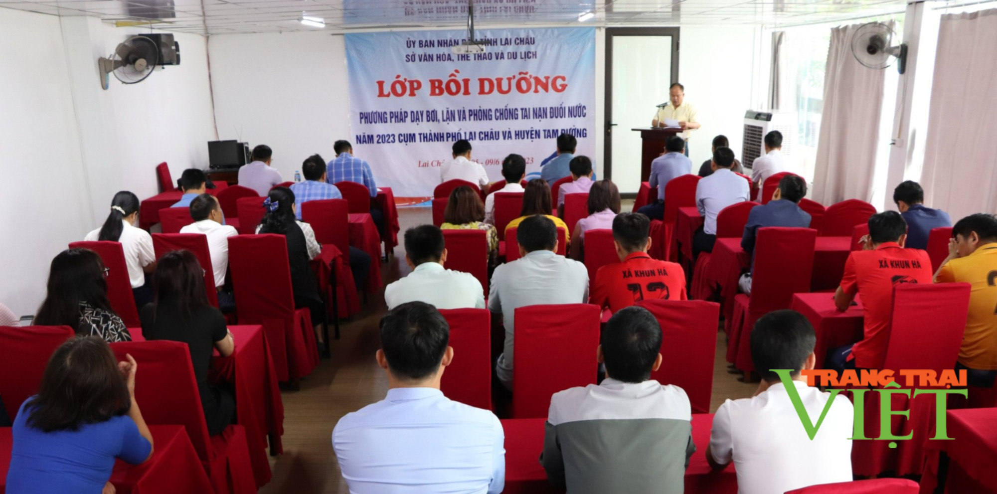 Lai Châu: Bồi dưỡng phương pháp dạy bơi, lặn cho hơn 50 học viên - Ảnh 1.