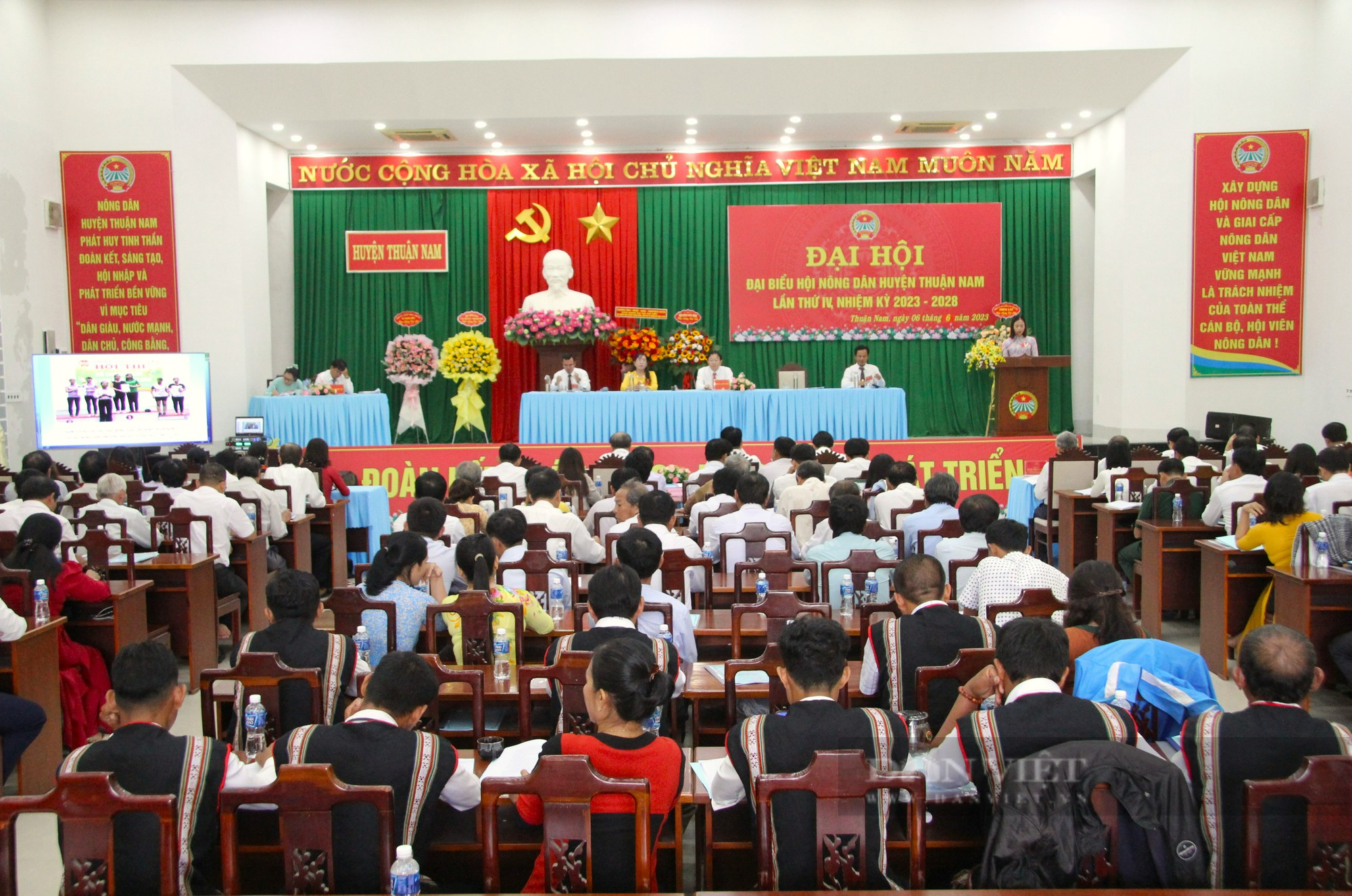 Ông Phan Ngọc Minh tái đắc cử Chủ tịch Hội Nông dân huyện Thuận Nam, tỉnh Ninh Thuận - Ảnh 1.