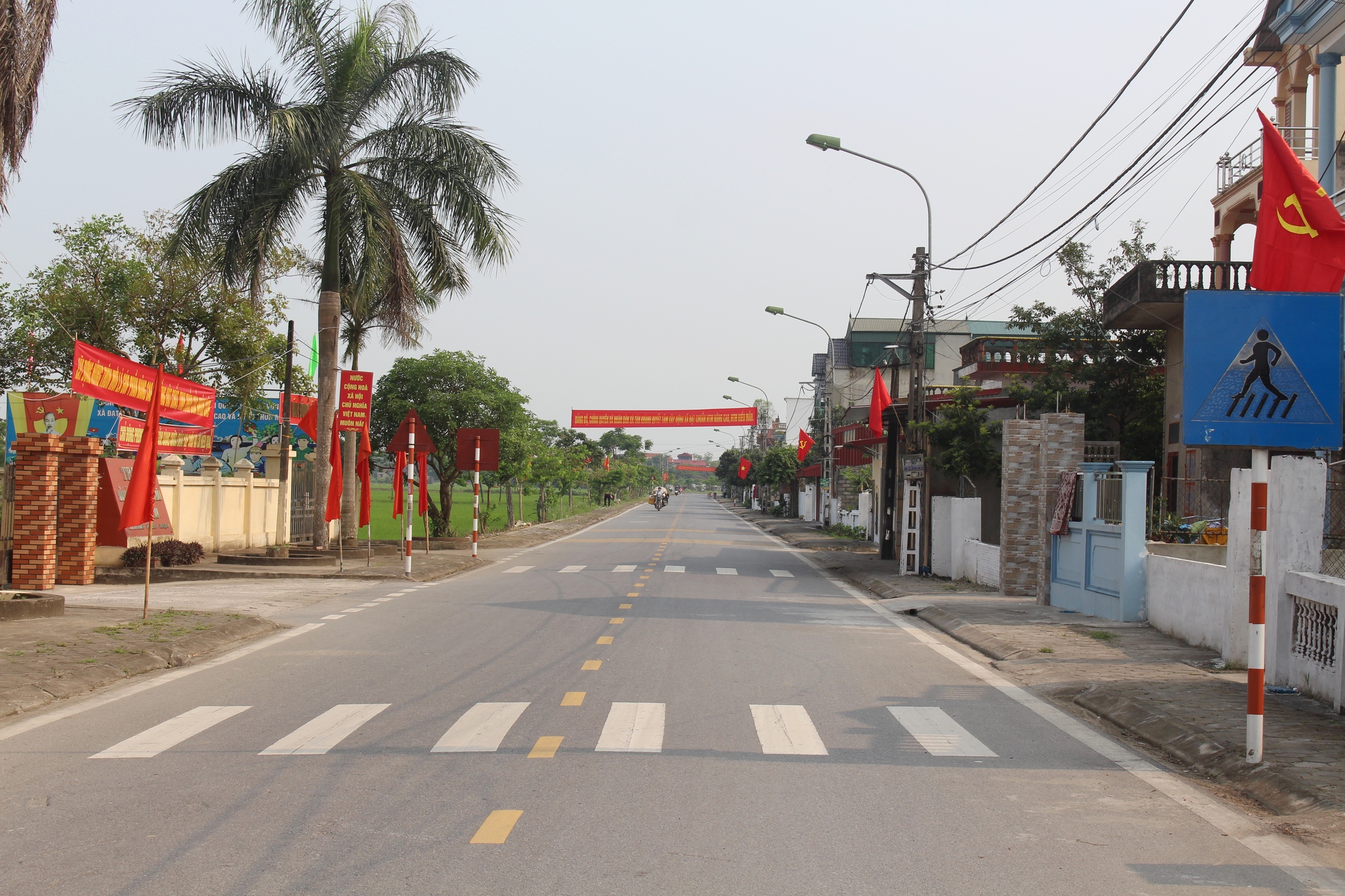 Nam Định công nhận thêm 5 xã, thị trấn đạt chuẩn nông thôn mới nâng cao - Ảnh 1.