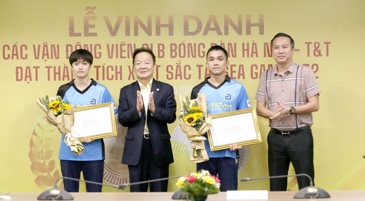 Tập đoàn T&T Group thưởng hơn 1 tỷ đồng cho kỳ tích bóng bàn Việt Nam tại SEA Games 32 - Ảnh 1.