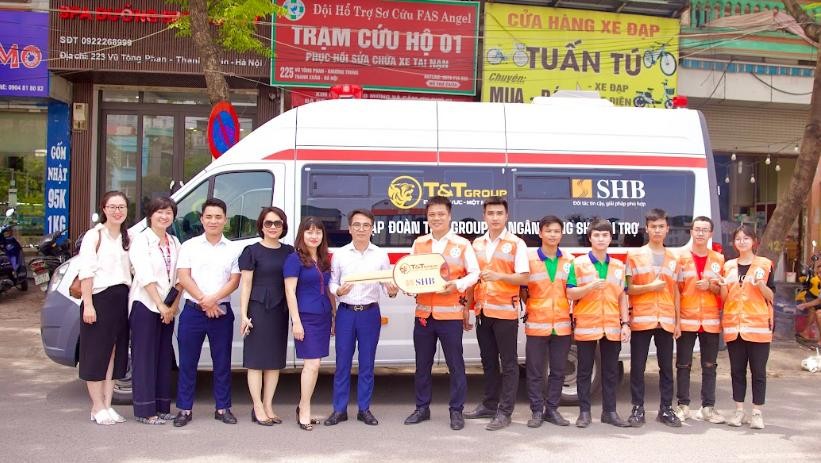 T&T Group và SHB tặng xe cứu thương cho Đội hỗ trợ sơ cứu FAS Angel Hà Nội - Ảnh 1.