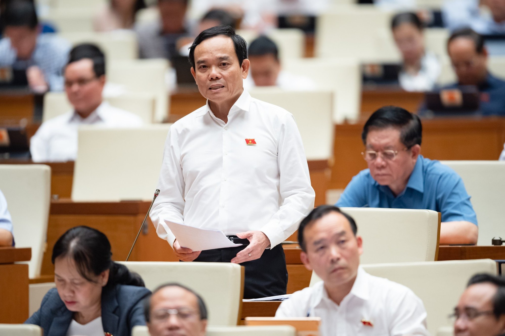 Phó Thủ tướng Trần Lưu Quang: Chúng tôi xin nhận khuyết điểm trước bà con - Ảnh 1.