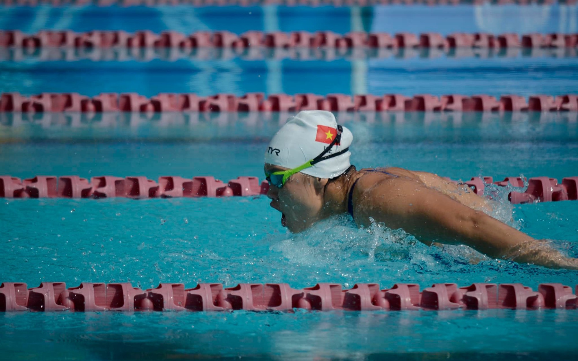 Para Games 2023: Trịnh Thị Bích Như phá kỷ lục trong "mưa vàng" bơi 