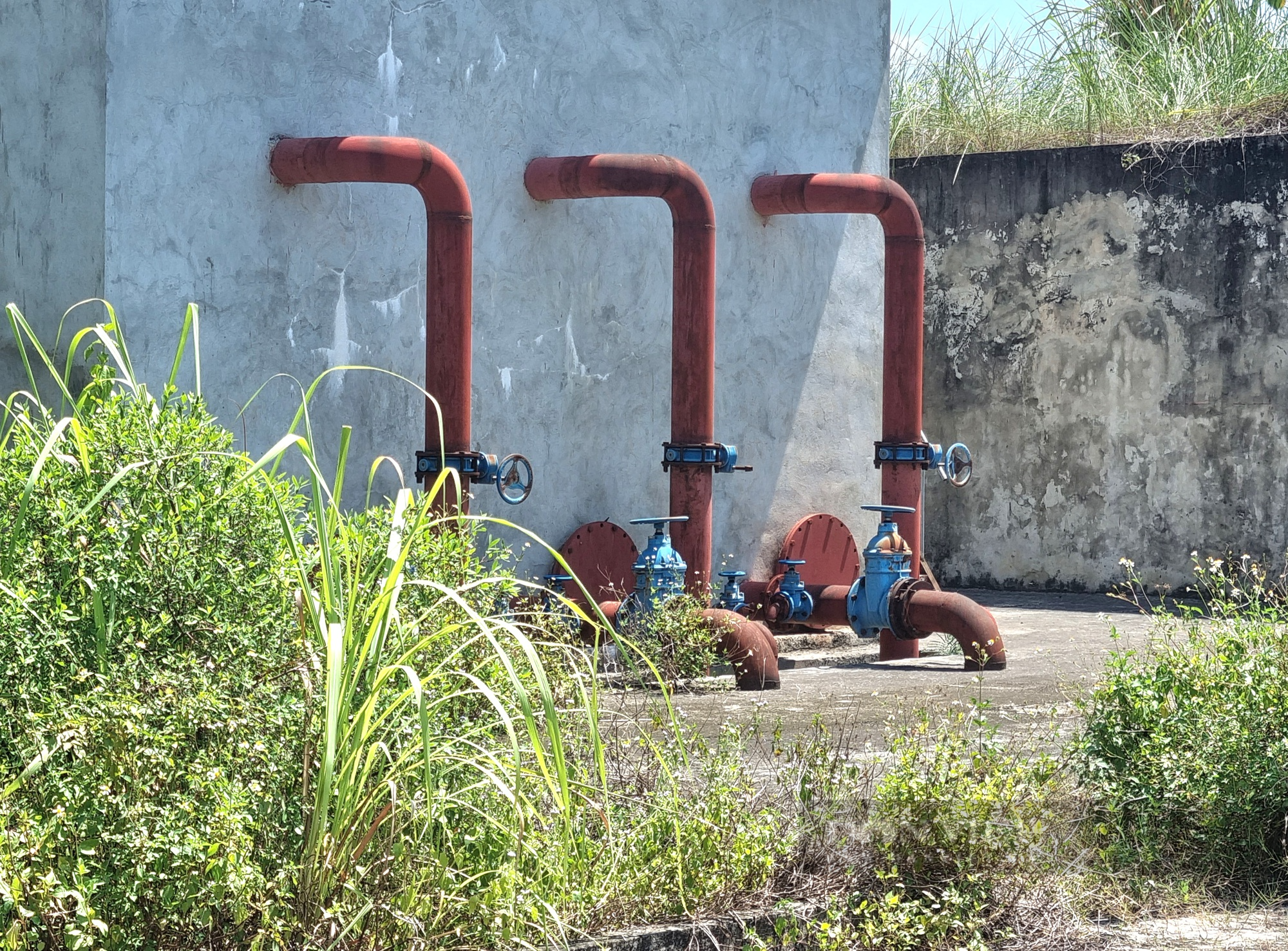 Ninh Bình: Đầu tư hơn 10 tỷ đồng xây nhà máy, dân vẫn “khát” nước sạch - Ảnh 5.